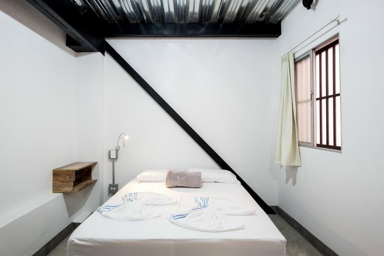 Medellin Backpacker Hostel מראה חיצוני תמונה